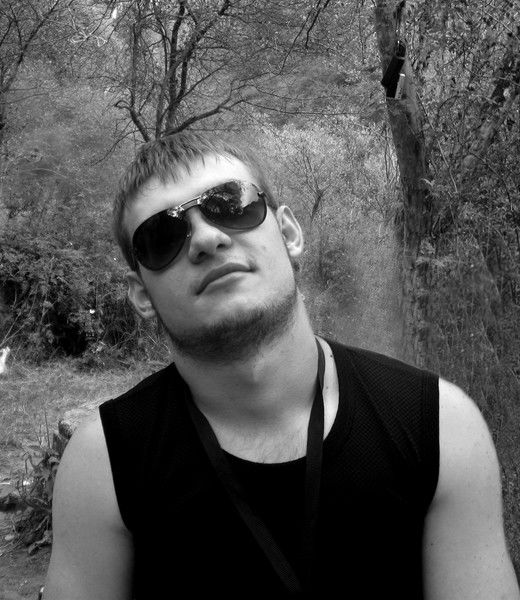 Денис Слесарев