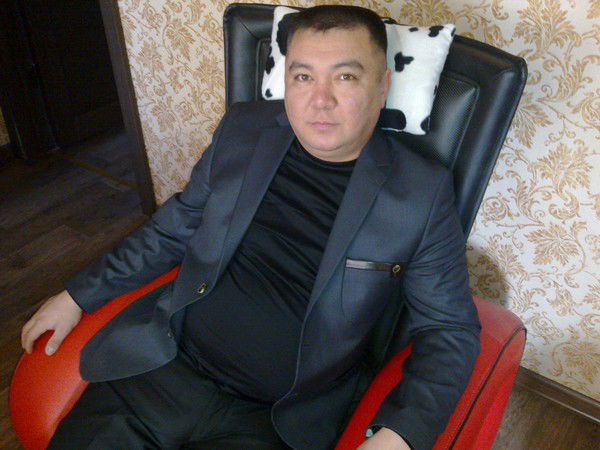 Рустам Уаисов