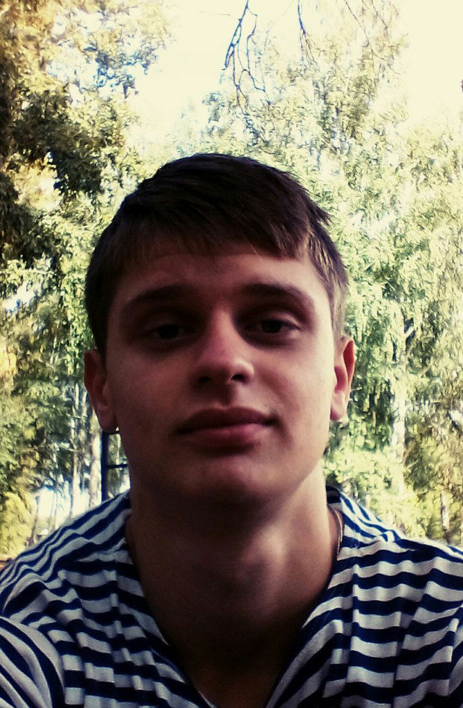 Александр Сафонов