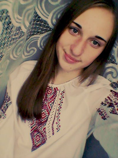 Олена Пивоварник