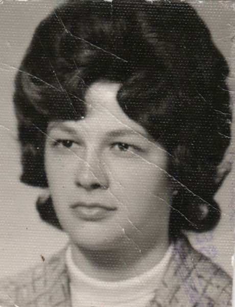 Лариса Янина