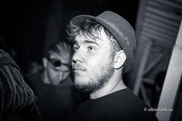 Владимир Назаров