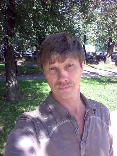 Анатолий Перов