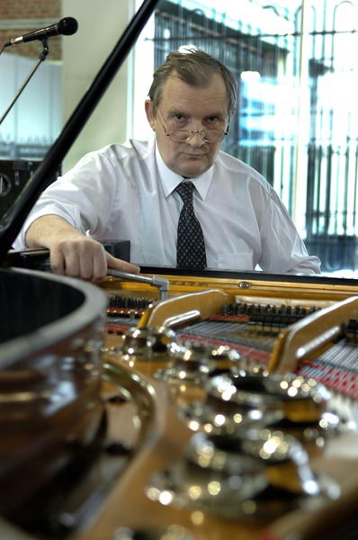 Владимир Сергеев