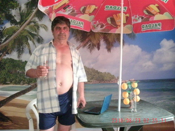 Фахрад Султанов