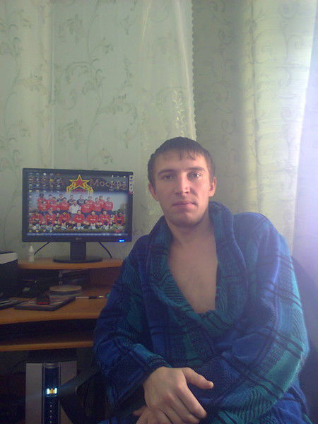 Игорь Бобровский