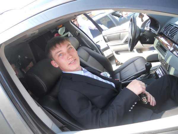 Денис Верхозин