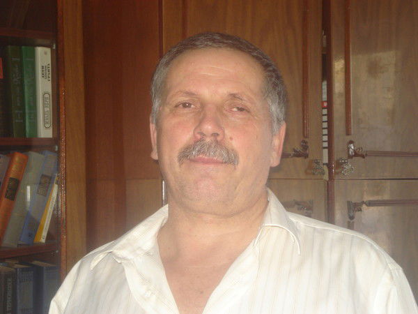 Анатолий Васильев