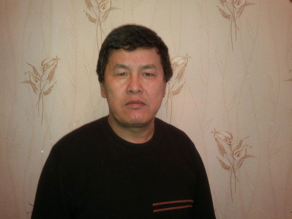 Акынбек Камбаров