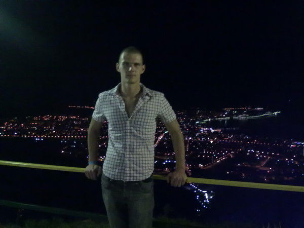 Евгений Титаренко