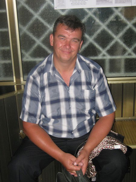 Олег Олейник