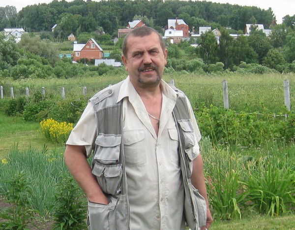 Виктор Харитонов