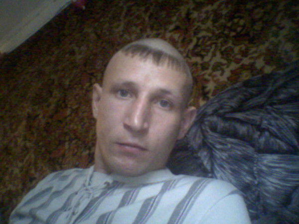 Виктор Карелин