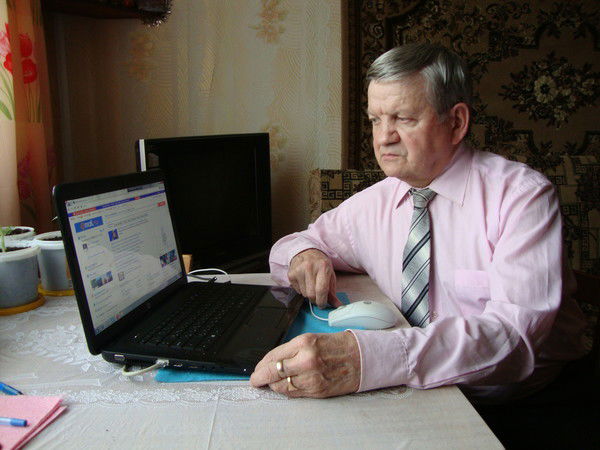 Василий Белоусов