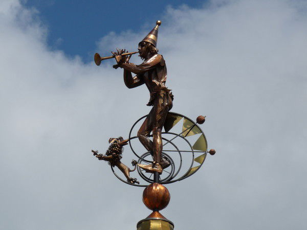 Александр Николаенко