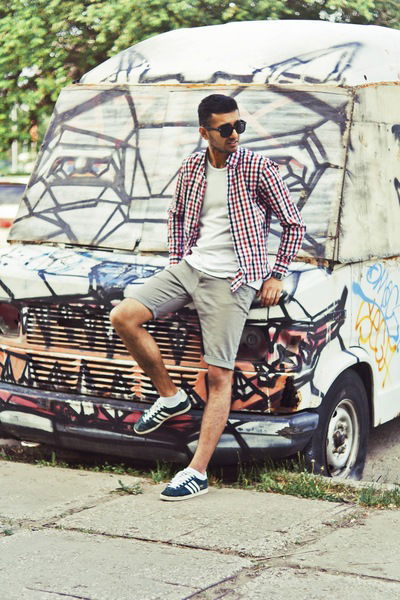 Рассел Алибасов