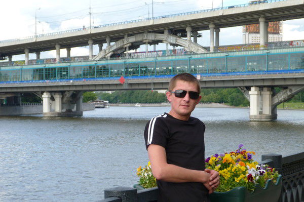 Женька Белоусов