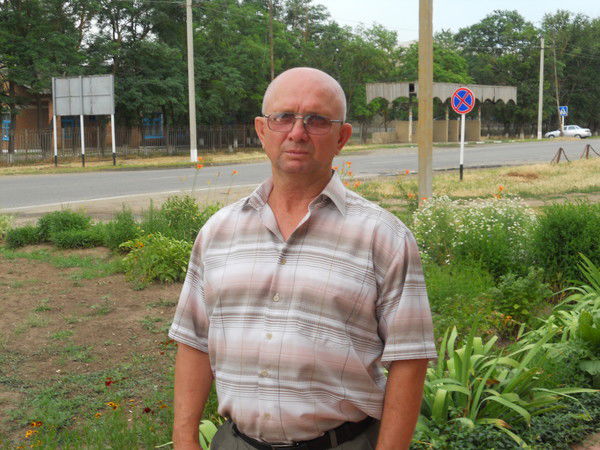 Александр Лазарев