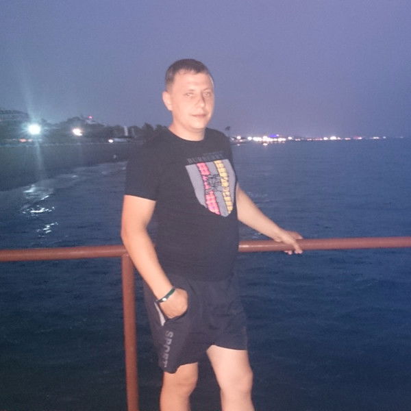 Антон Рукавишников