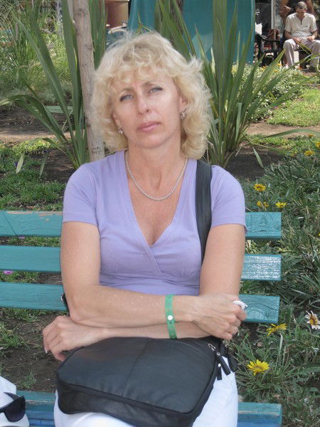 Нелли Бутучел