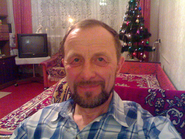 Александр Титов