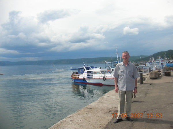 Роман Хмелевский