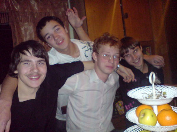 Илья Клещеногов