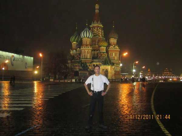 Евгений Антонов