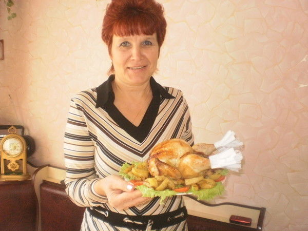 Неля Докучай