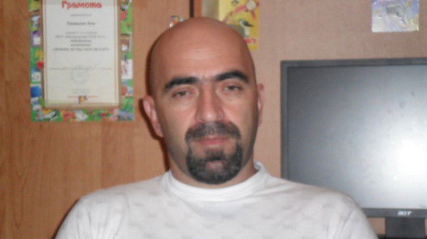 Ровшан Тахмазов