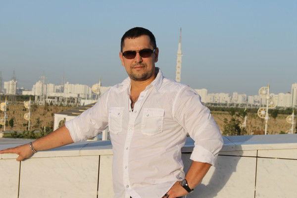 Юрий Михайлов