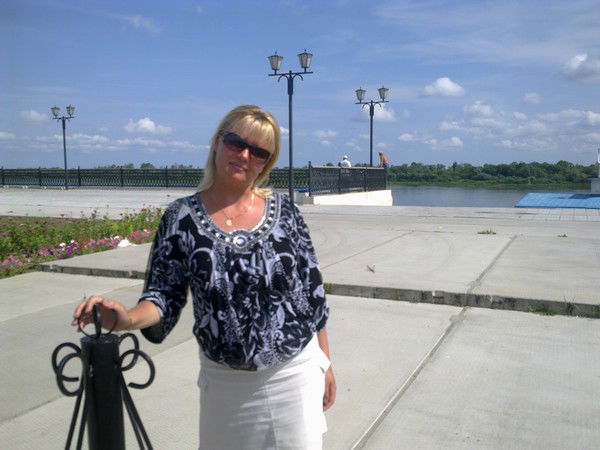 Лена Яновец