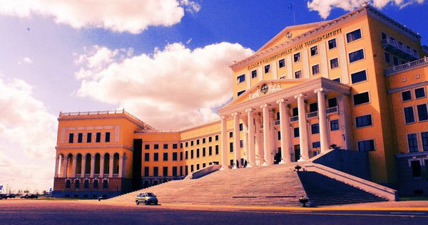 Молдир Есимова