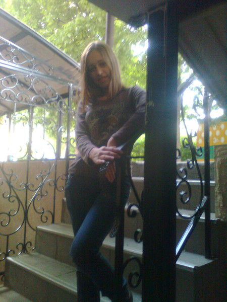 Оля Лазарева