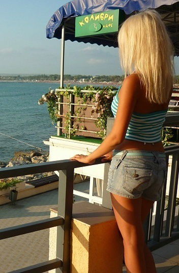 Натали Базова