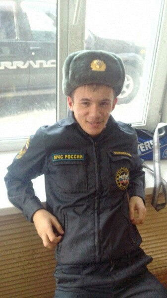 Леха) Юхновец