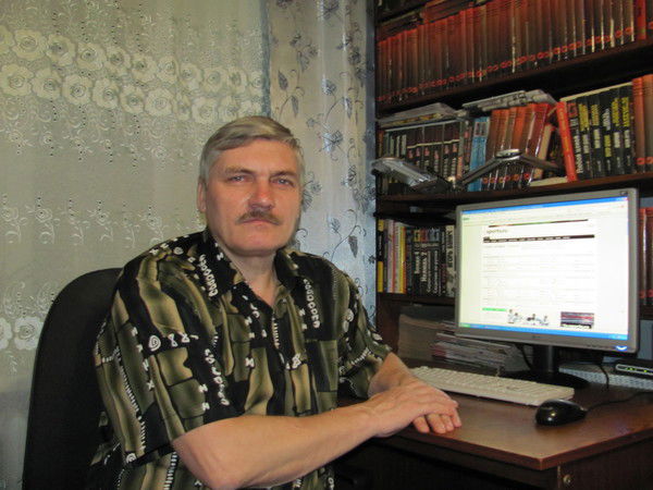 Александр Старцев