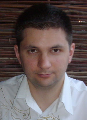 Максим Константинов