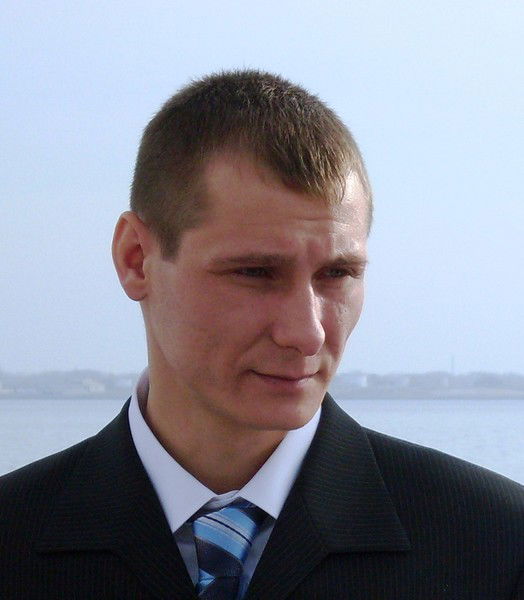 Дмитрий Максимов