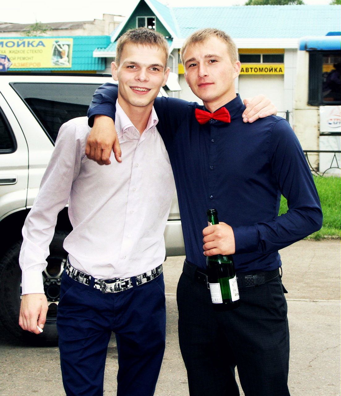 Павел Петров***