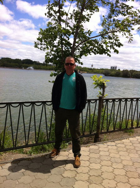 Владимир Леонов