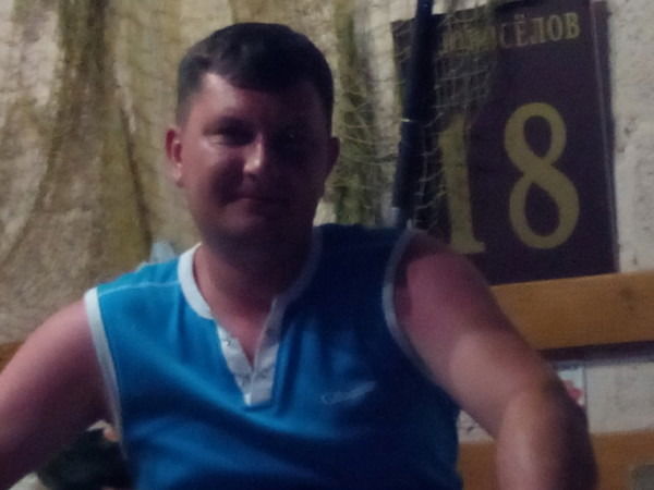 Денис Иванов