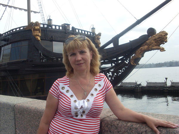 Светлана Столярова