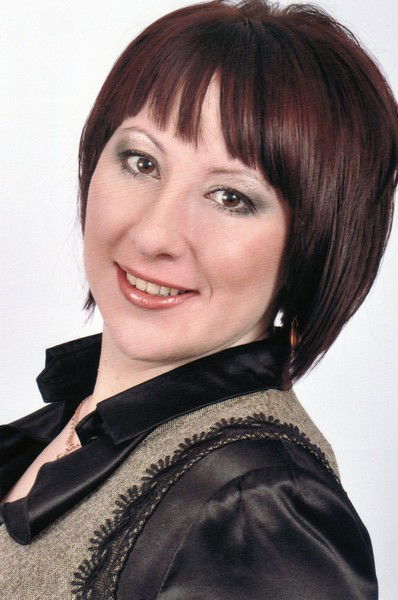 Лена Ленёвская