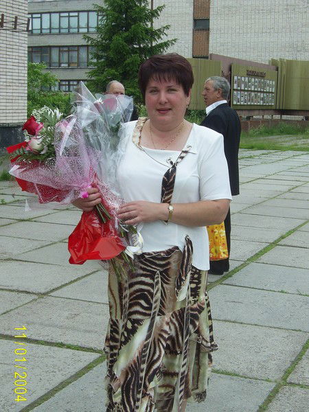 Лена Тихомирова