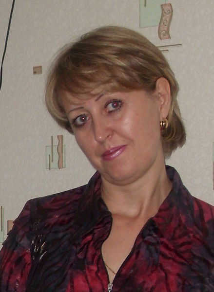 Елена Попова