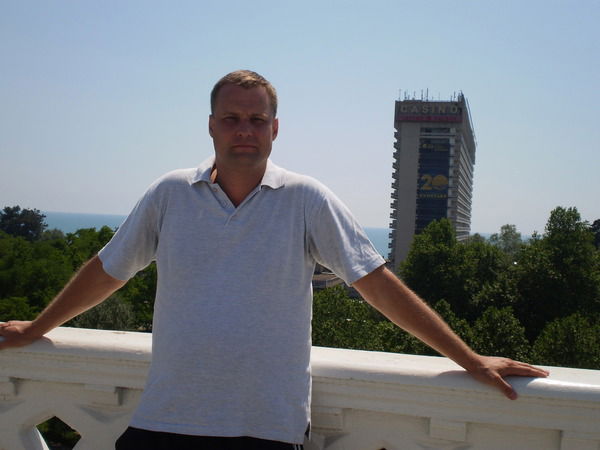 Дмитрий Николаенко