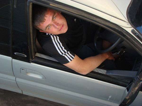 Денис Чернявский