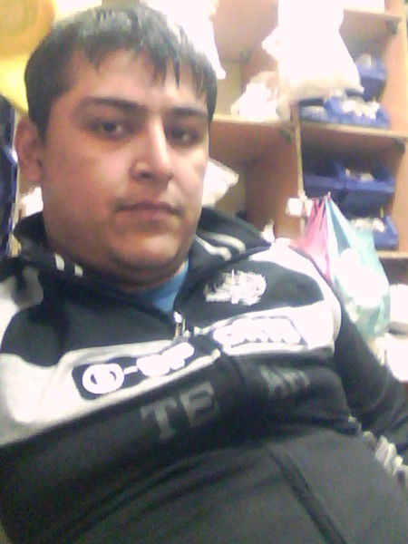 Акбар Хикматов