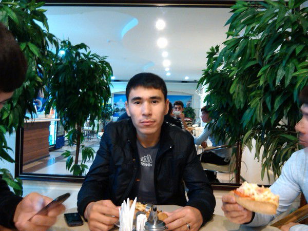 Гелдимырат Овезов